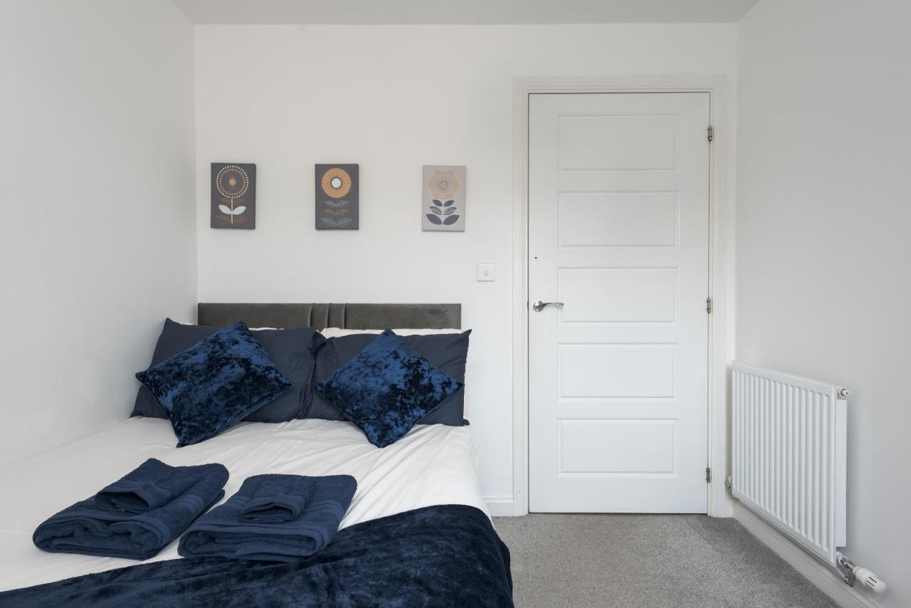Two Bedroom Apartment - Milton Keynes By Aryas Properties Broughton  Eksteriør bilde