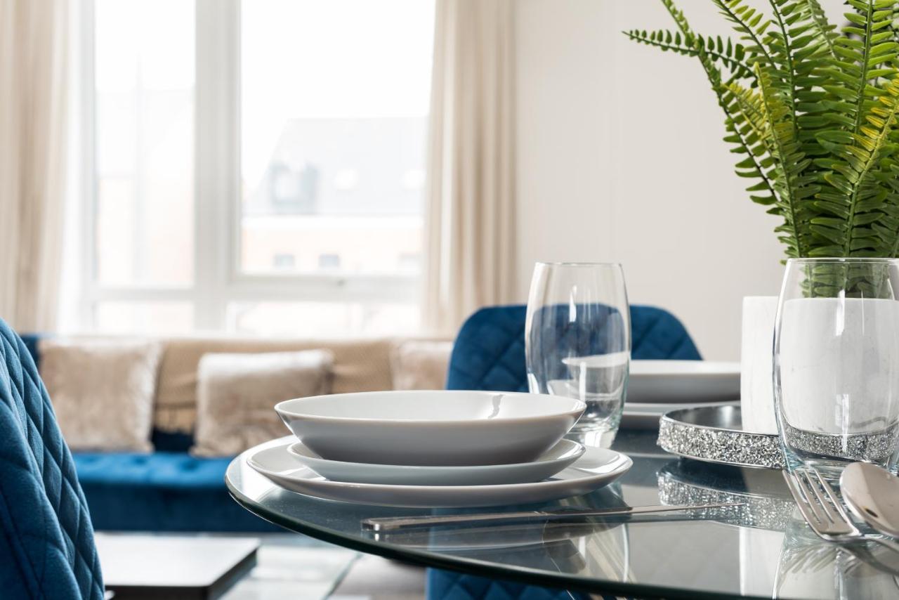 Two Bedroom Apartment - Milton Keynes By Aryas Properties Broughton  Eksteriør bilde