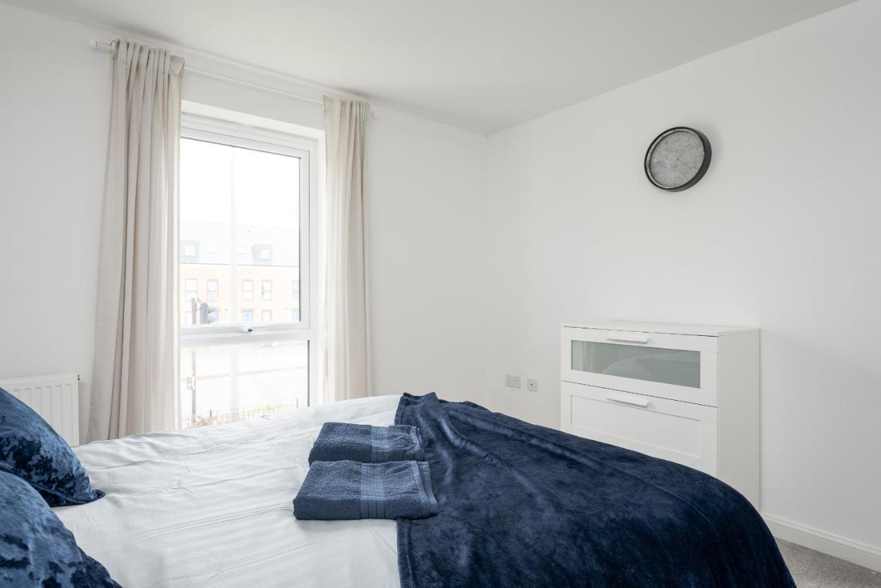 Two Bedroom Apartment - Milton Keynes By Aryas Properties Broughton  Eksteriør bilde
